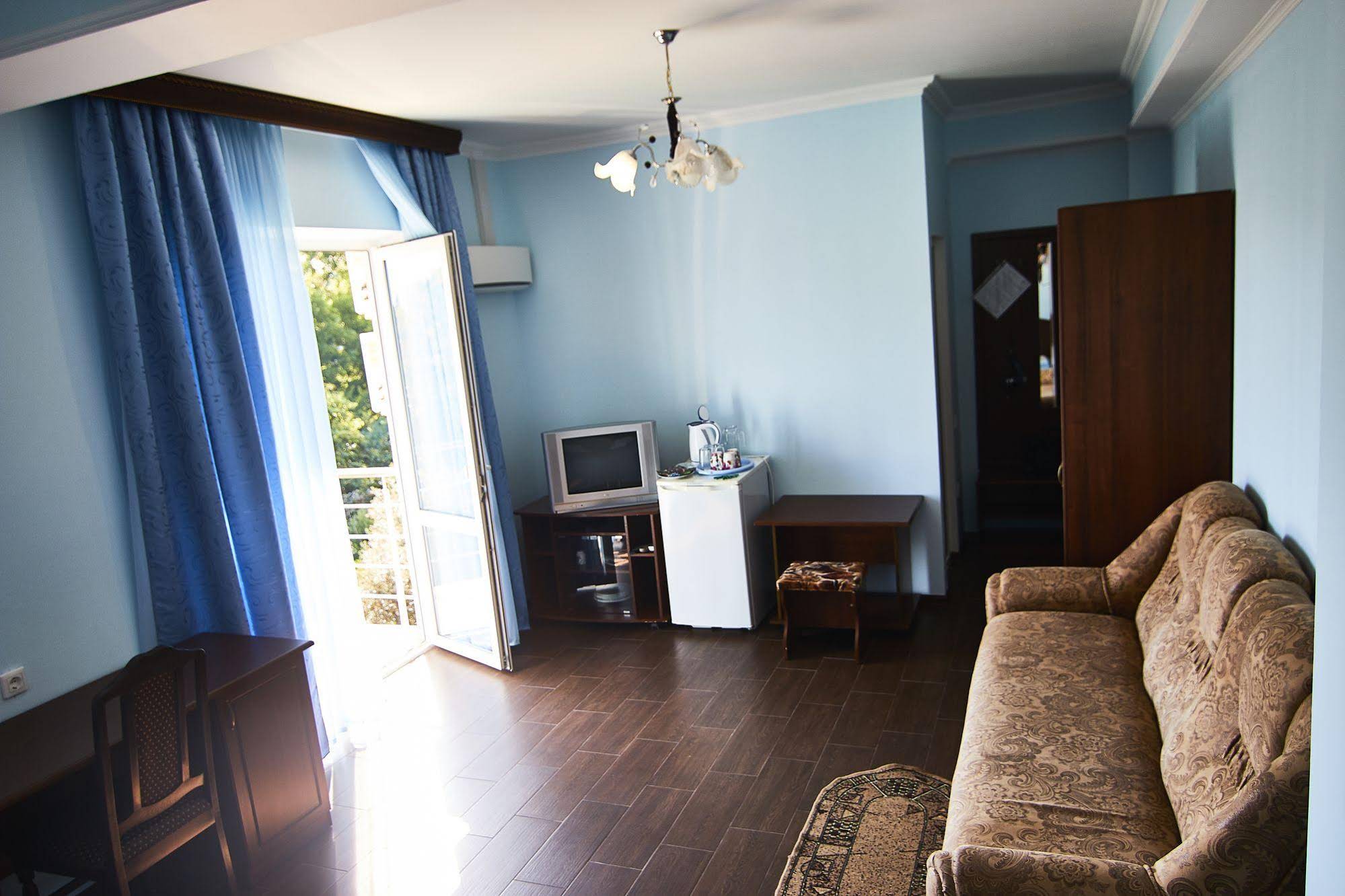 Dobraya Mama Hotel