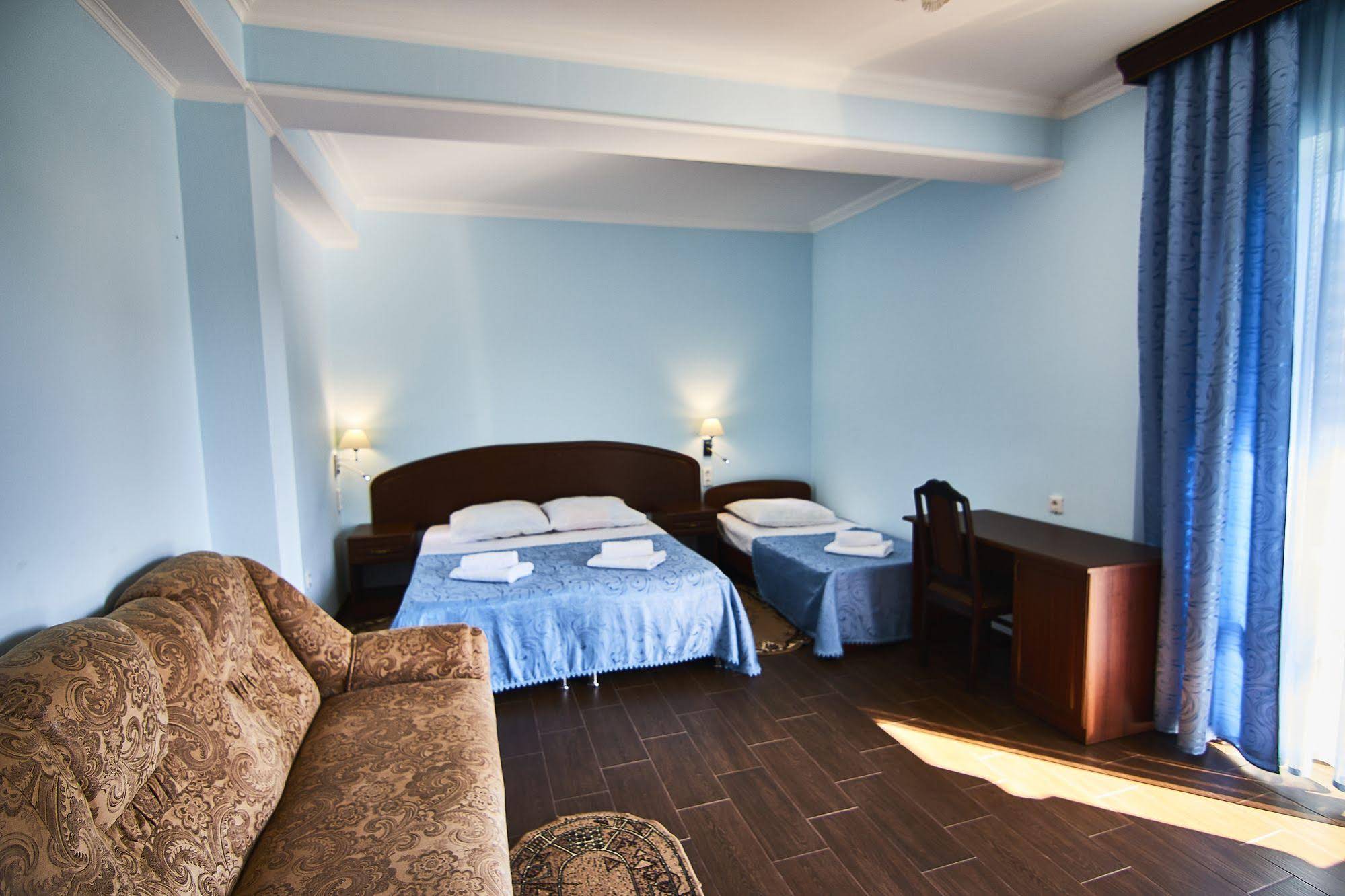 Dobraya Mama Hotel