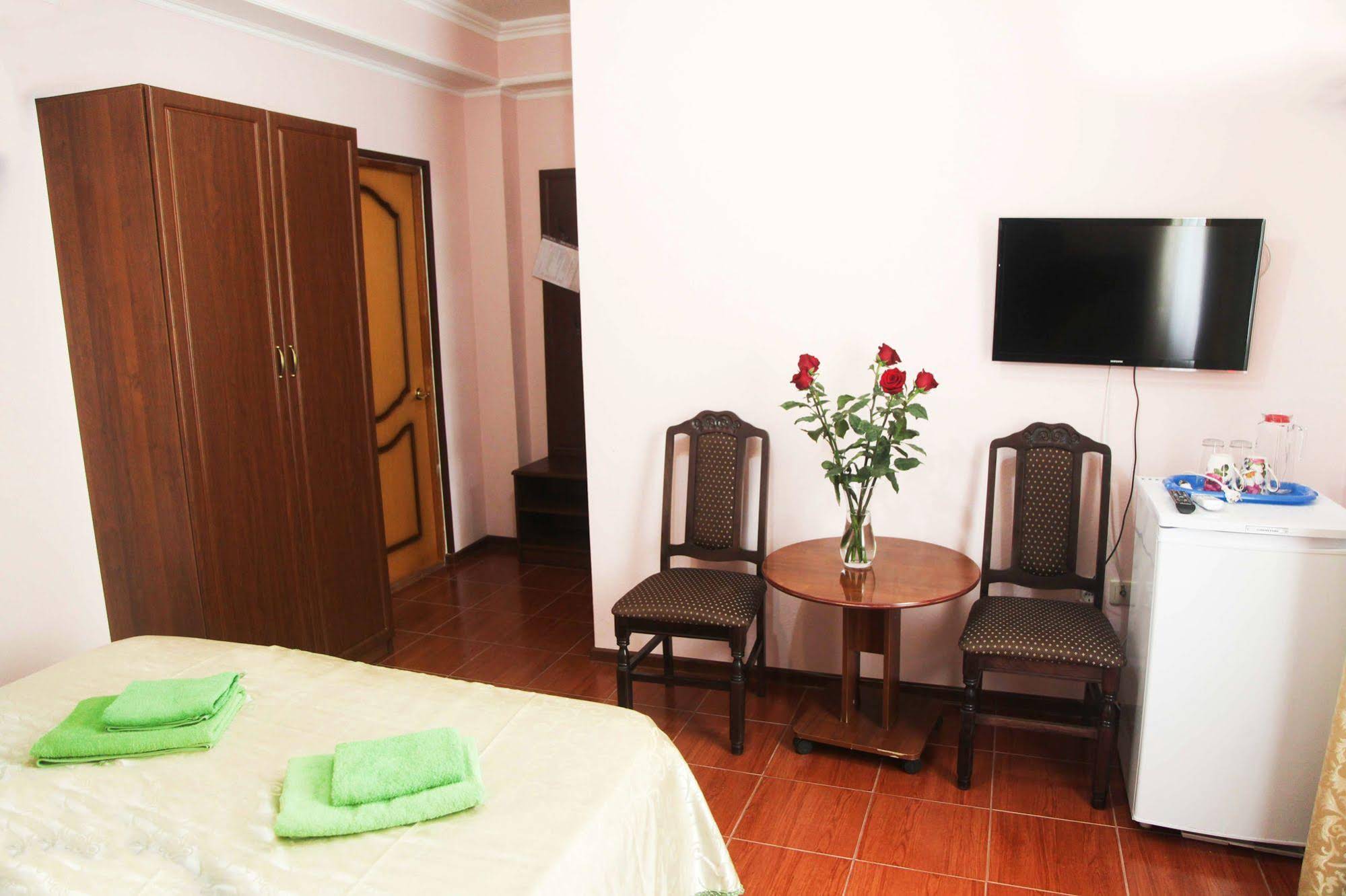 Dobraya Mama Hotel