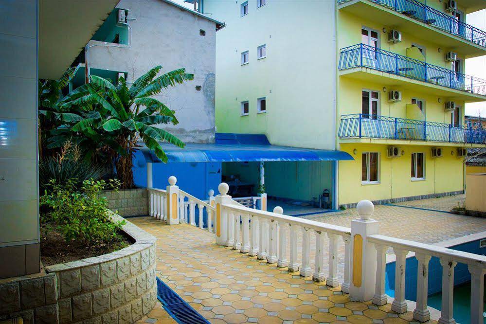 Marina Hotel