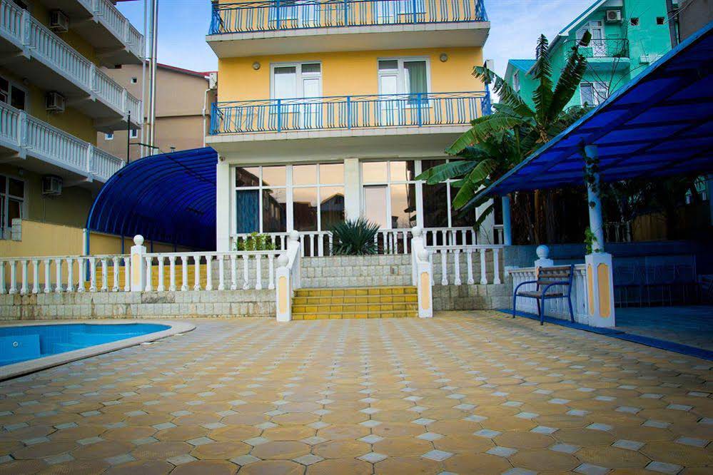 Marina Hotel