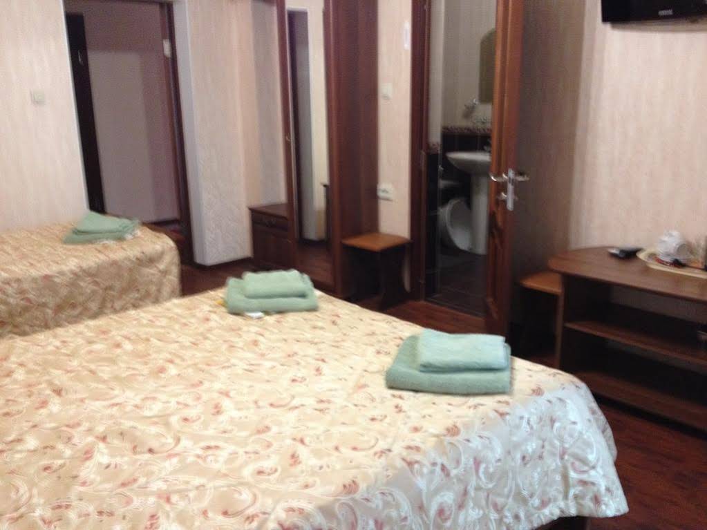 Nadezhda Hotel
