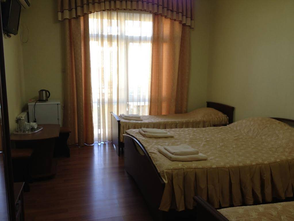 Nadezhda Hotel