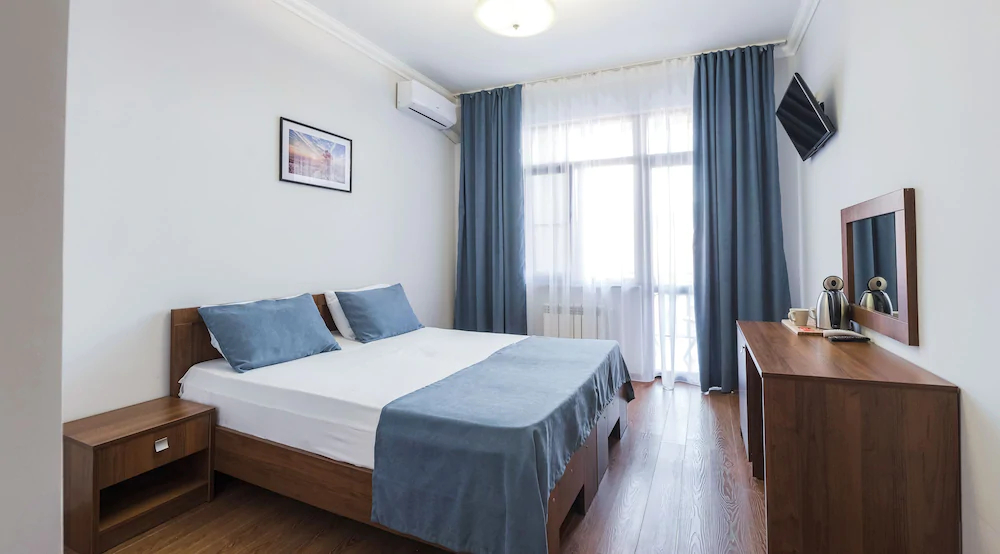 Hotel Yuzhny