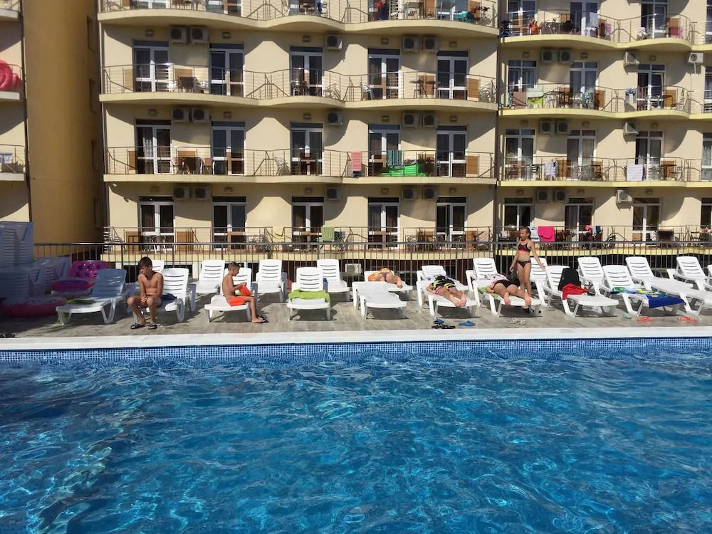 Prometey 1 Hotel