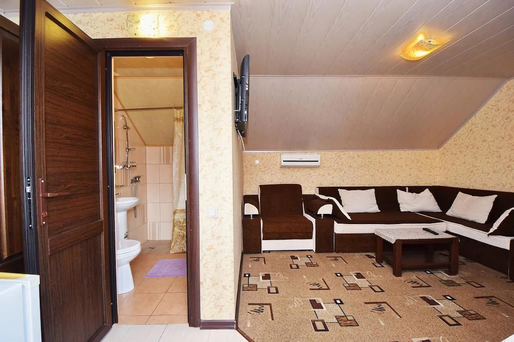 Sadorini Guest House