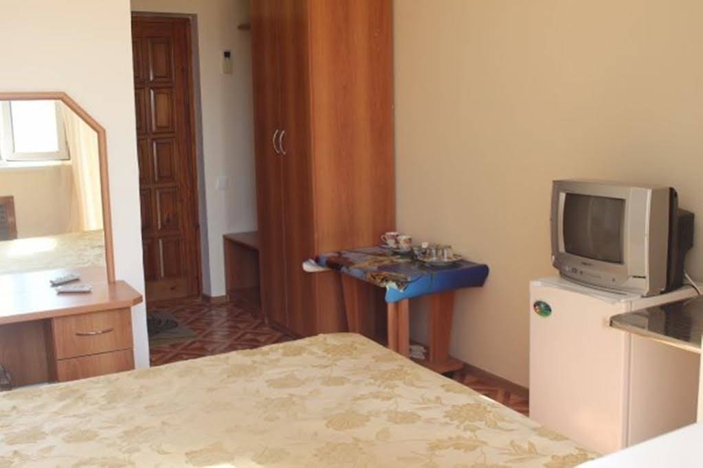 Liana Hotel