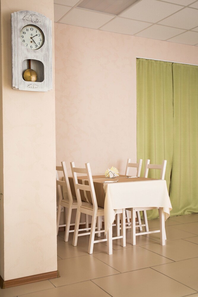 Hotel & Hostel Klever