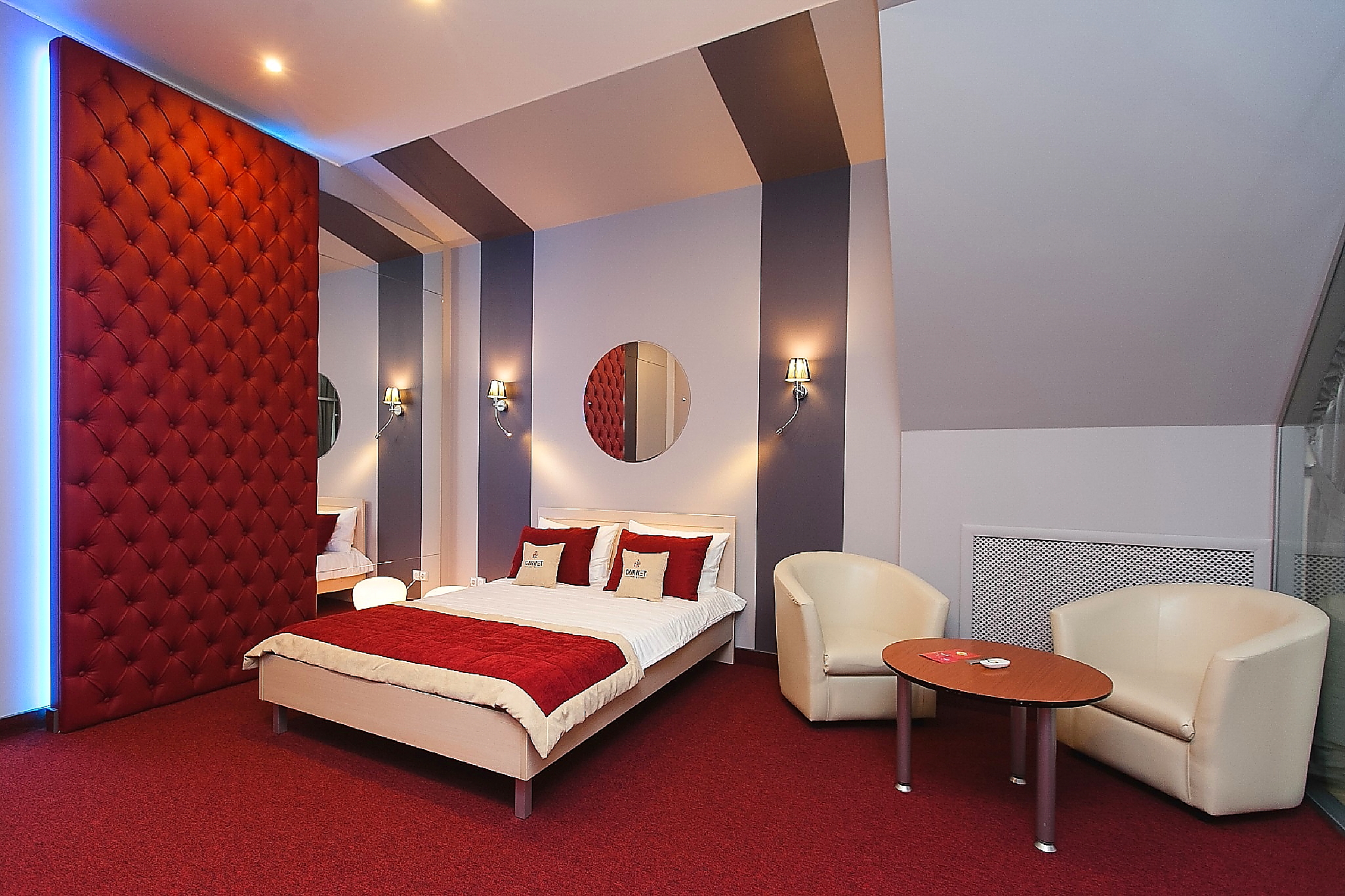 Garnet Hotel