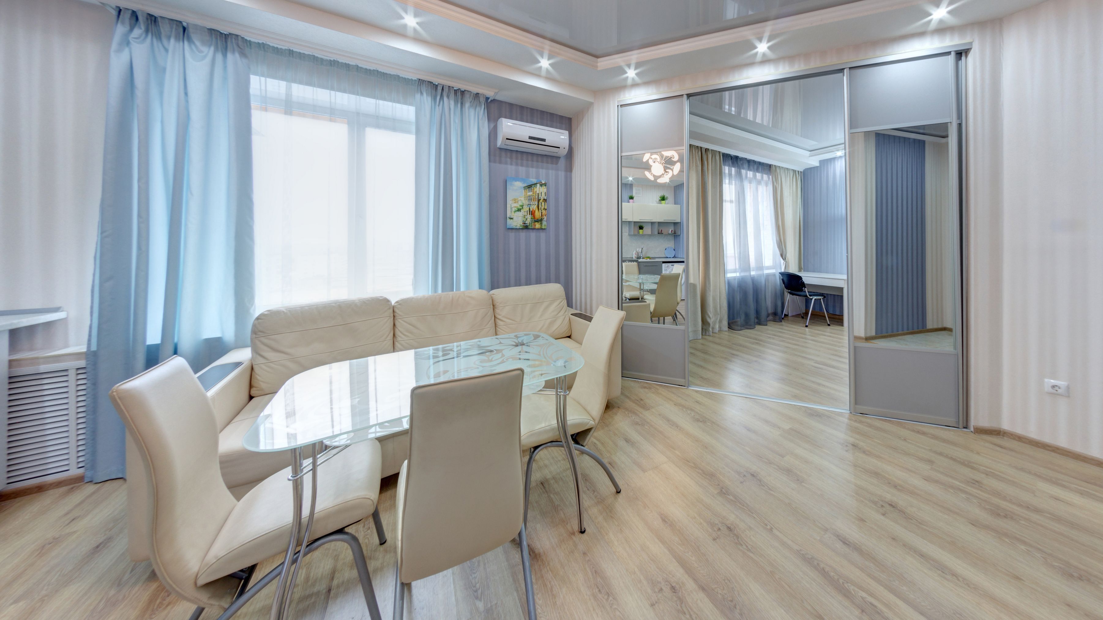 Innhome Apartments on Mopra Square