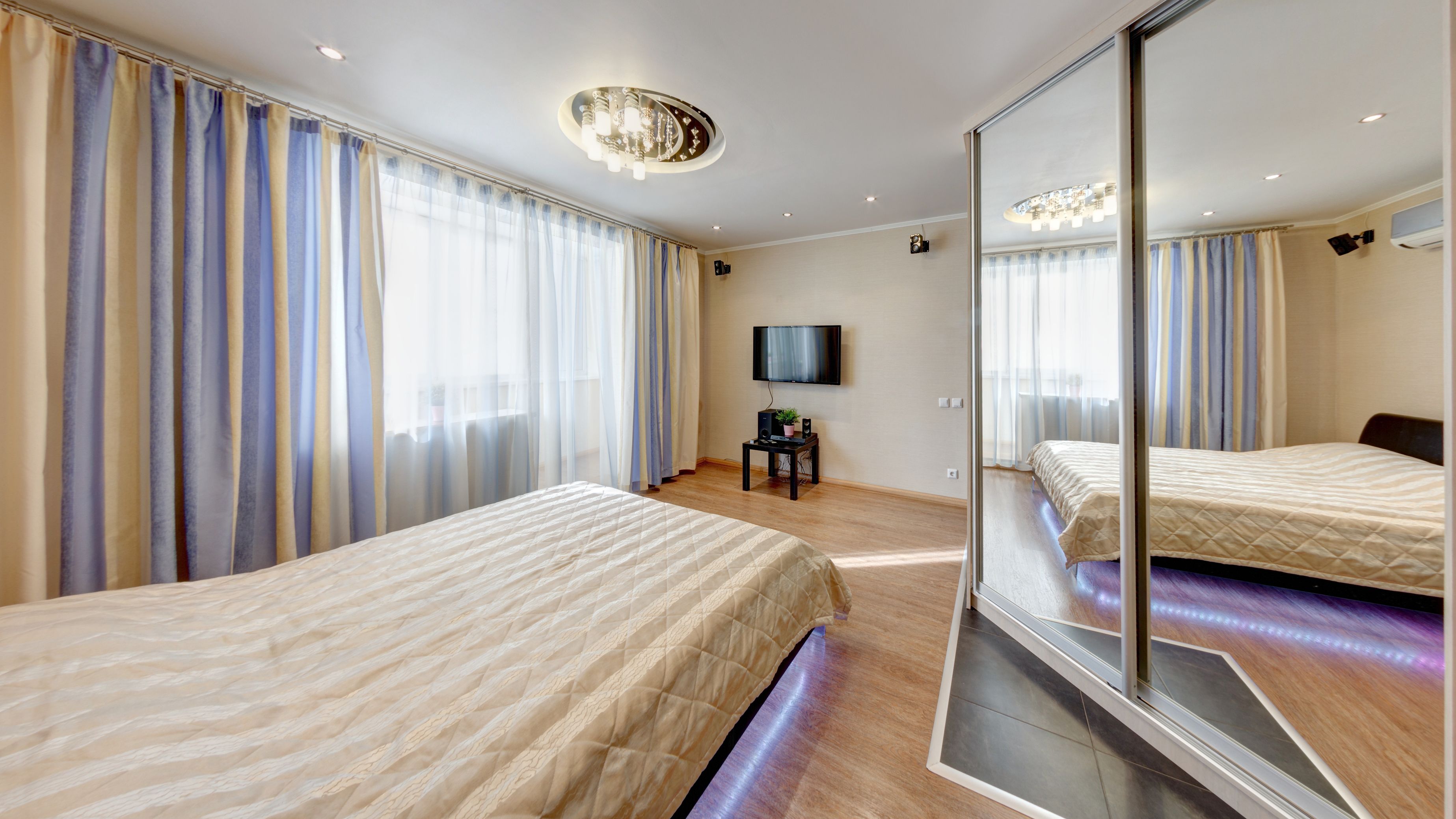 Innhome Apartments on Mopra Square