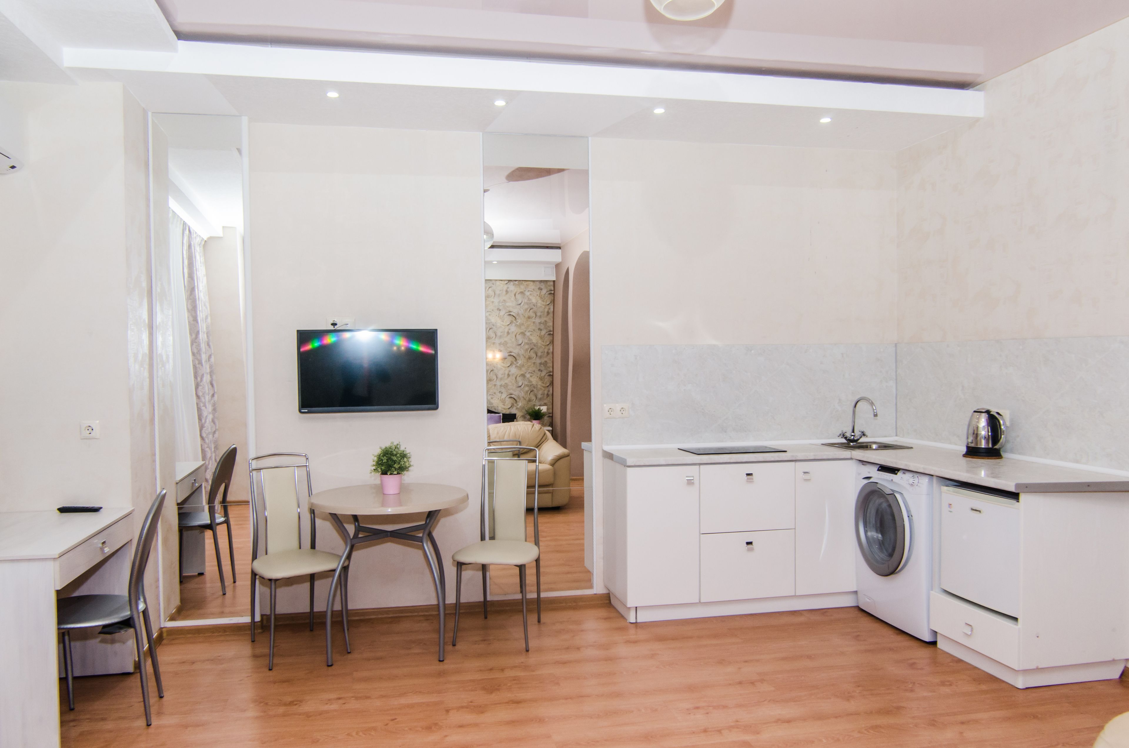 Innhome Apartments on Mopra Square
