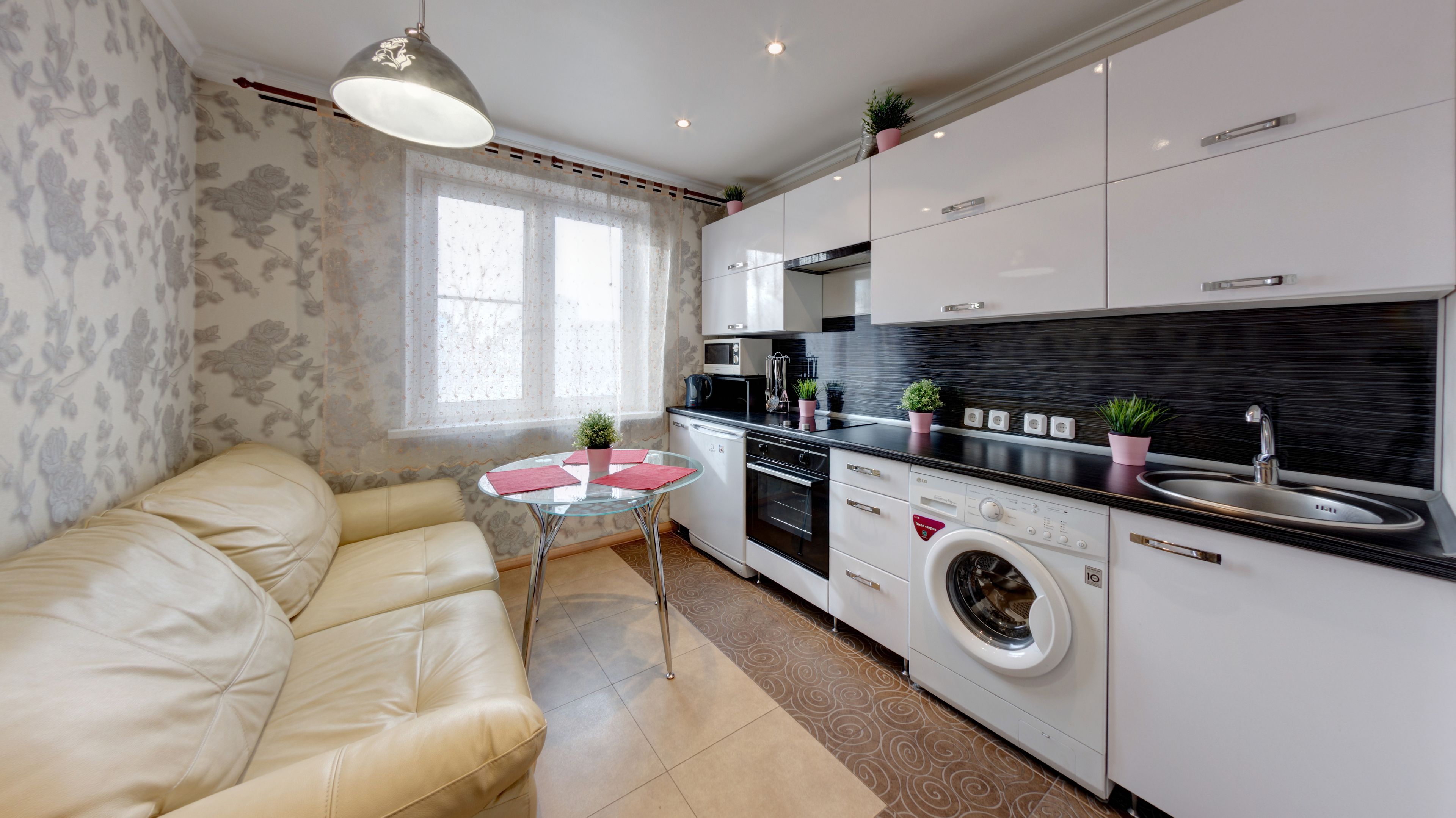 Innhome Apartments on Mopra Square