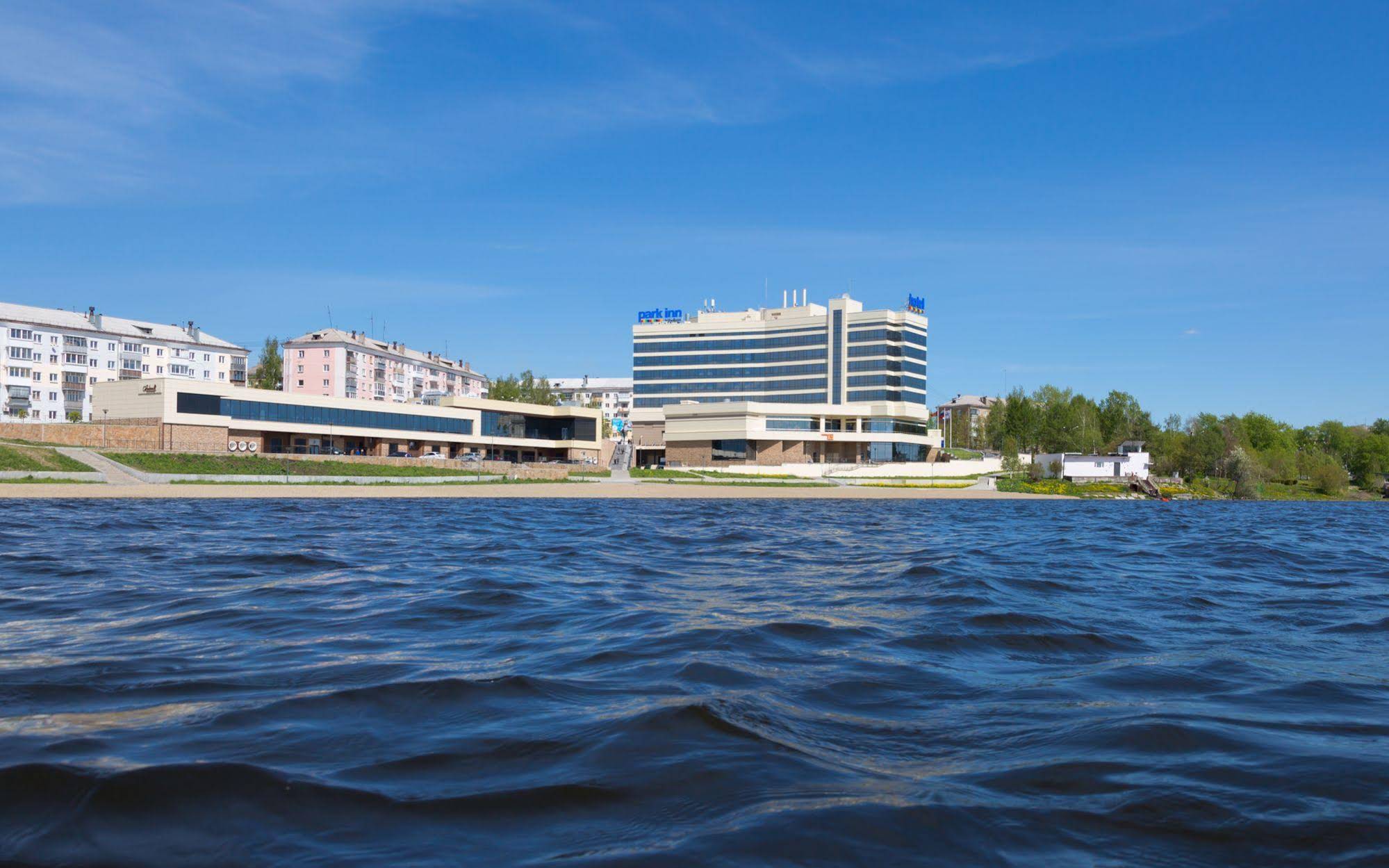 Demidov Plaza