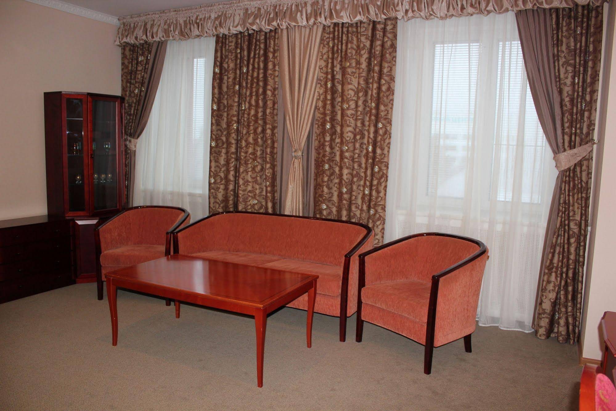 Hotel Rossiya