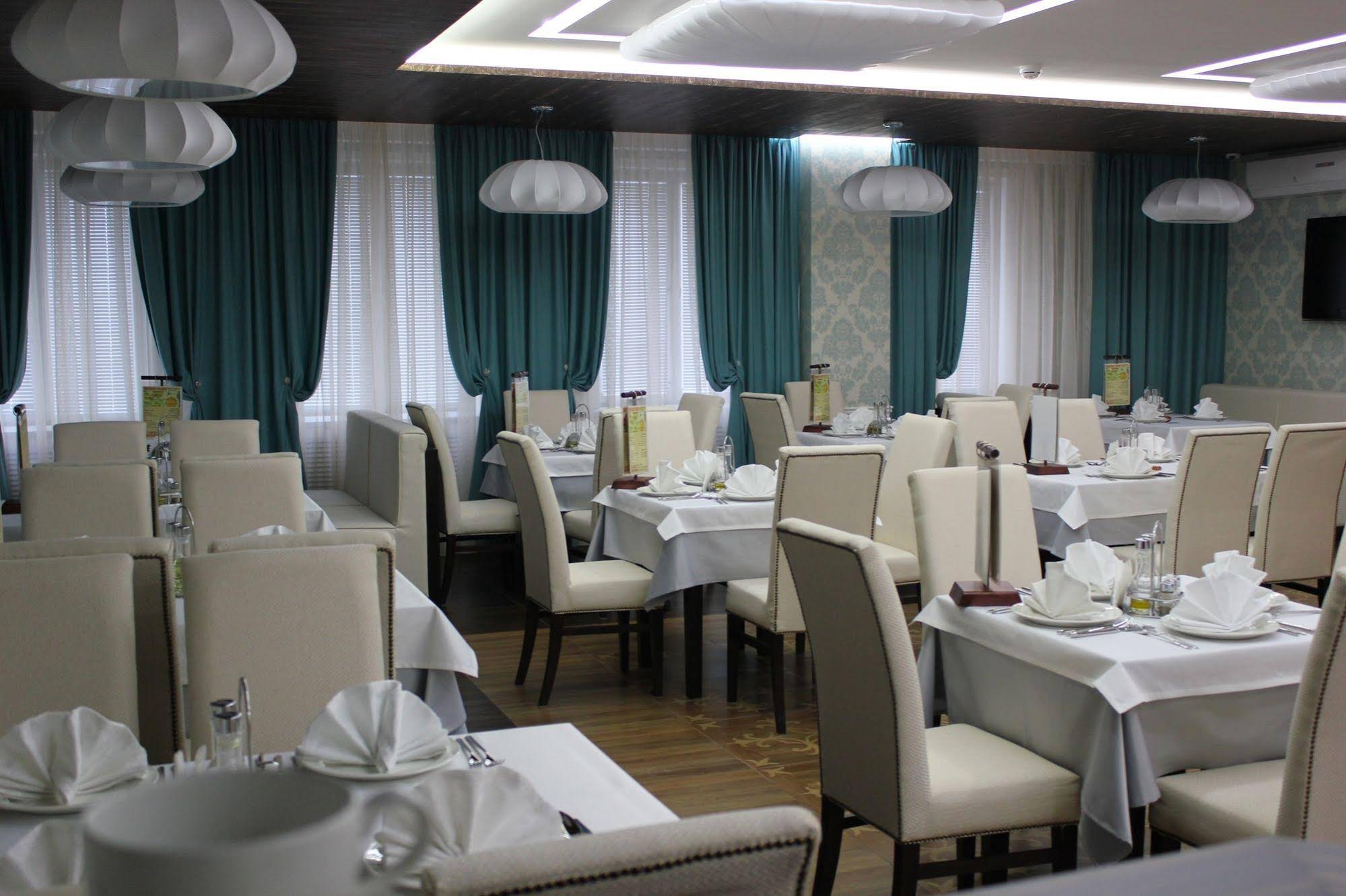 Hotel Rossiya