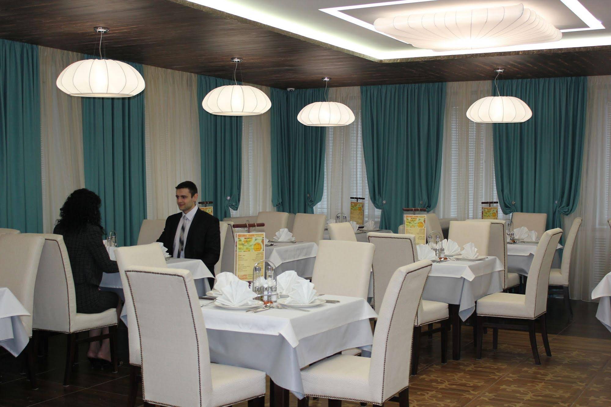 Hotel Rossiya