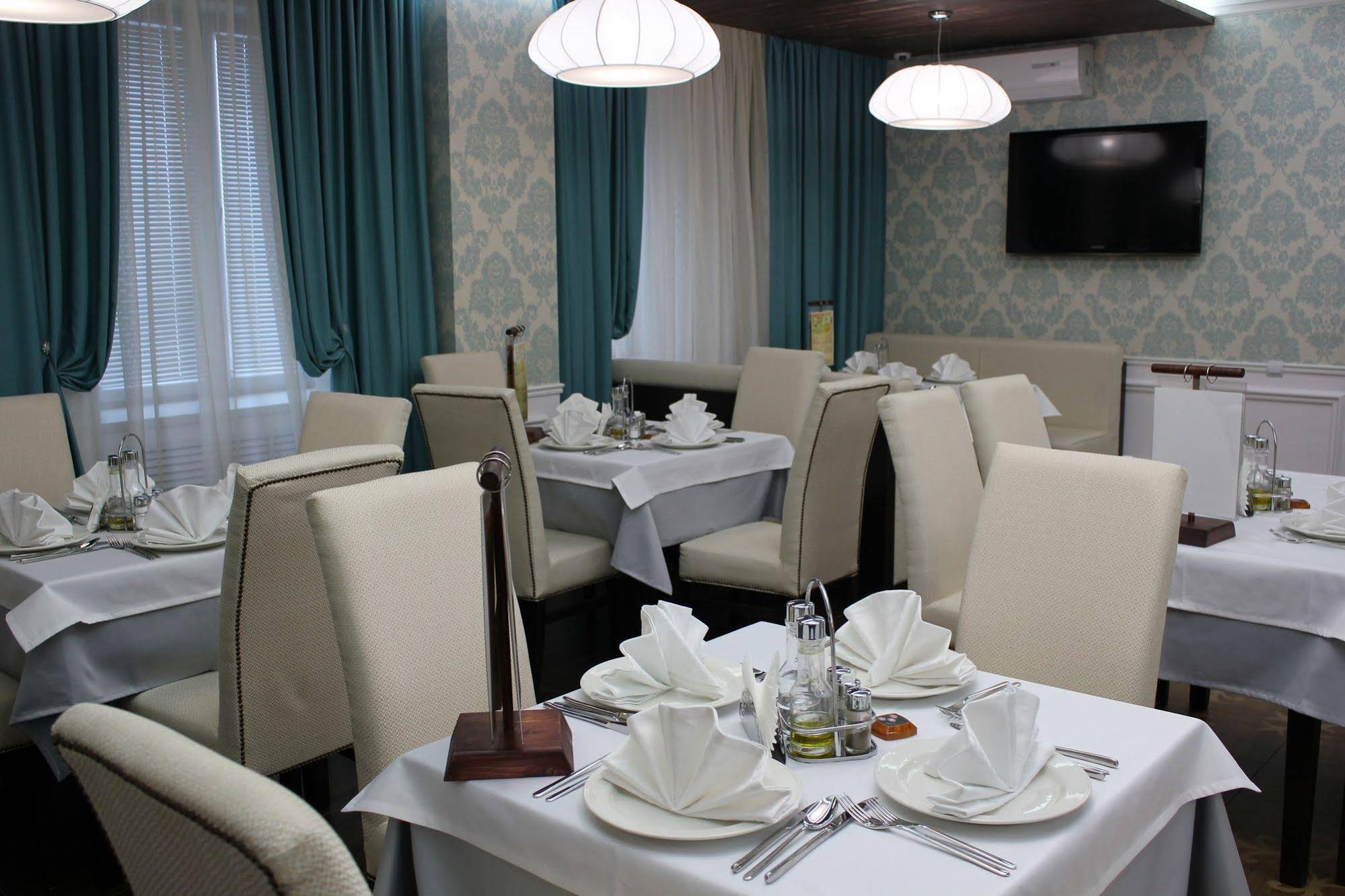 Hotel Rossiya