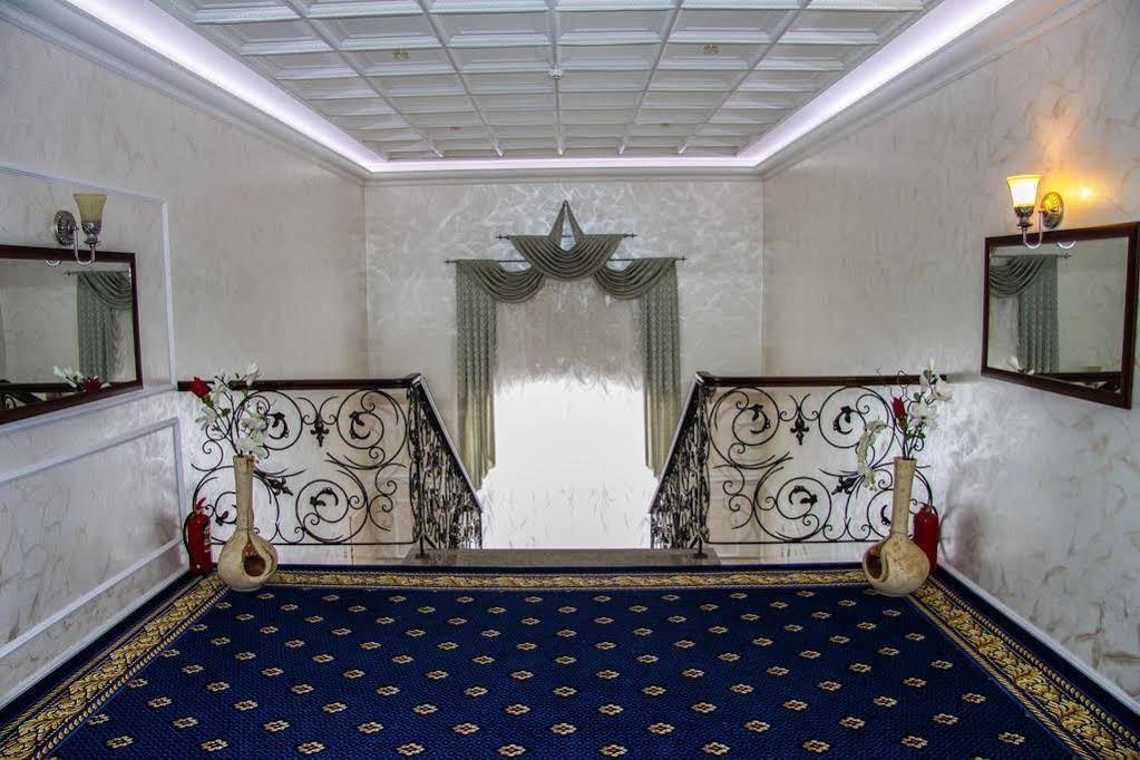 Grand Hotel