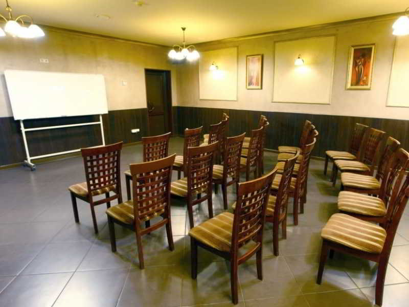 AMAKS Premier Hotel