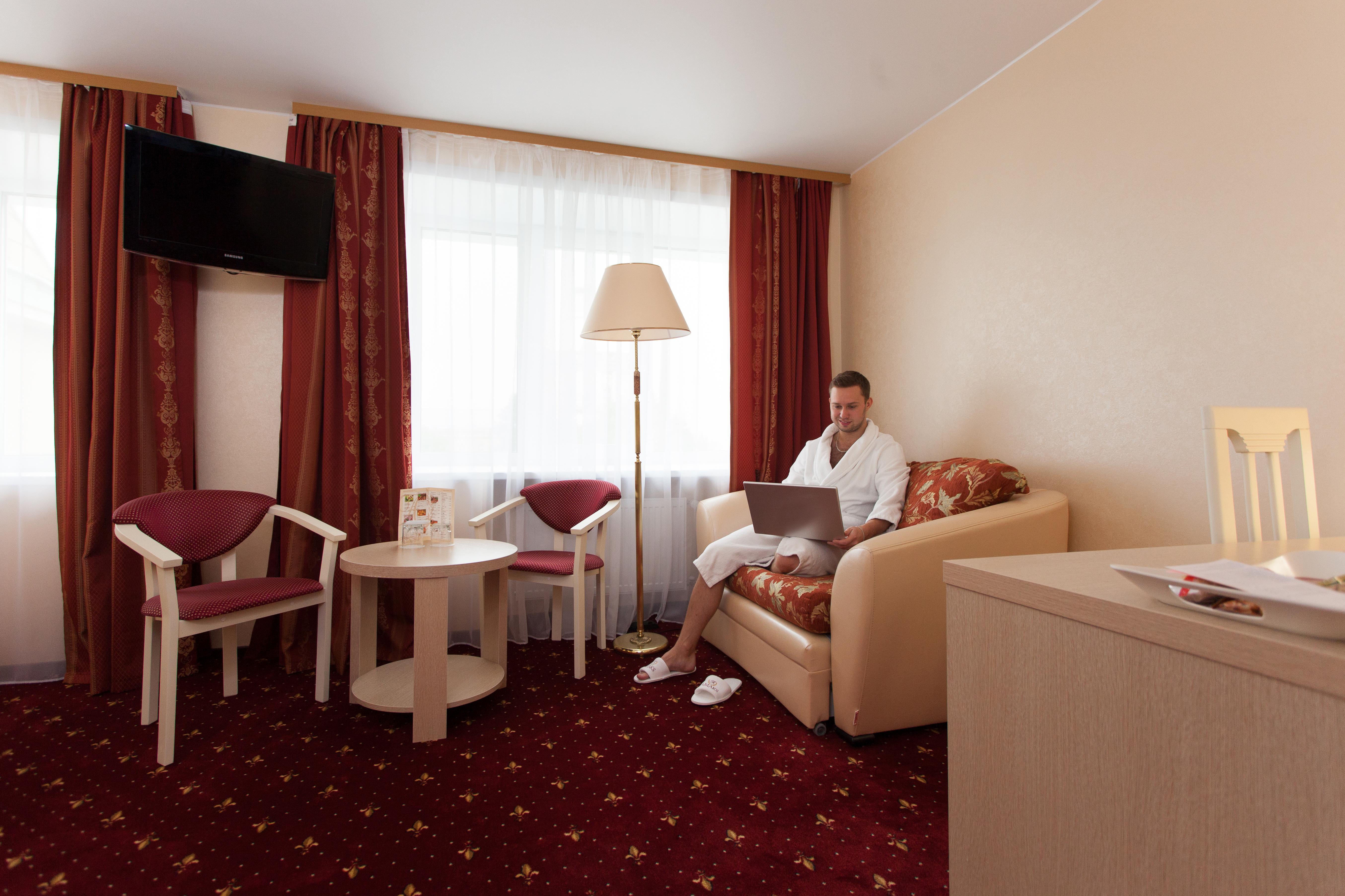 AMAKS Premier Hotel