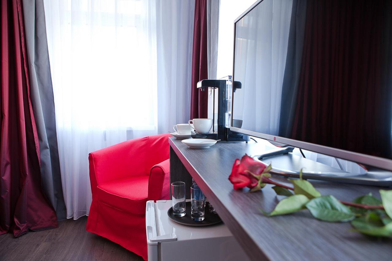 Travel Hotel
