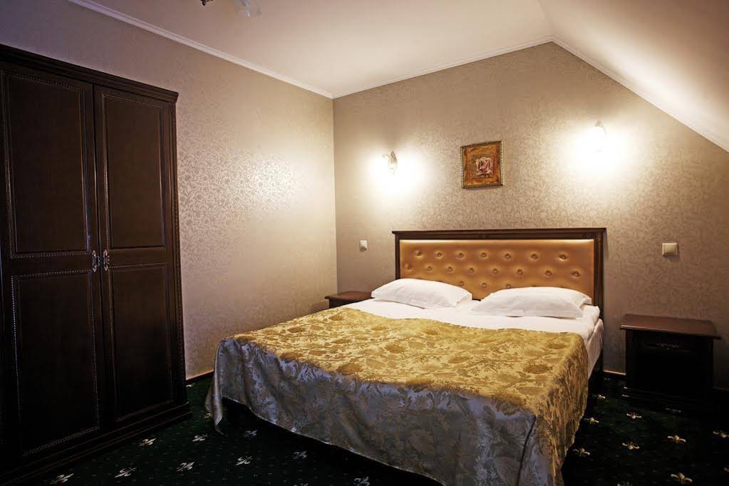 Garden Hotel