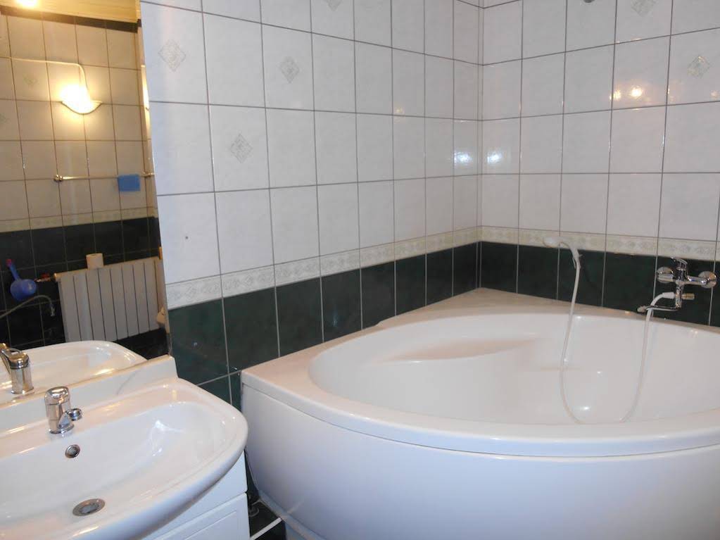 Amethyst Hostel
