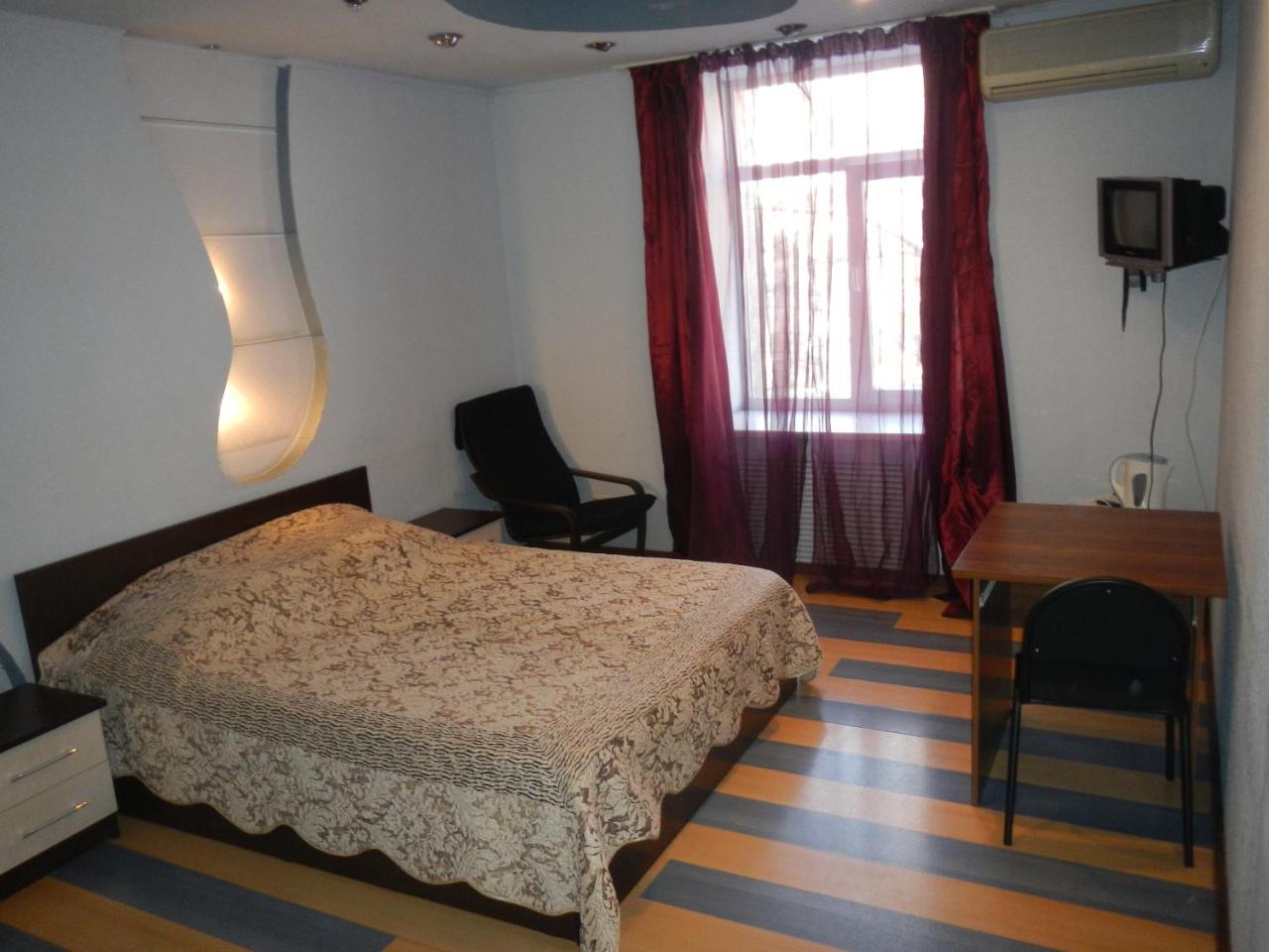 Kristall Hotel