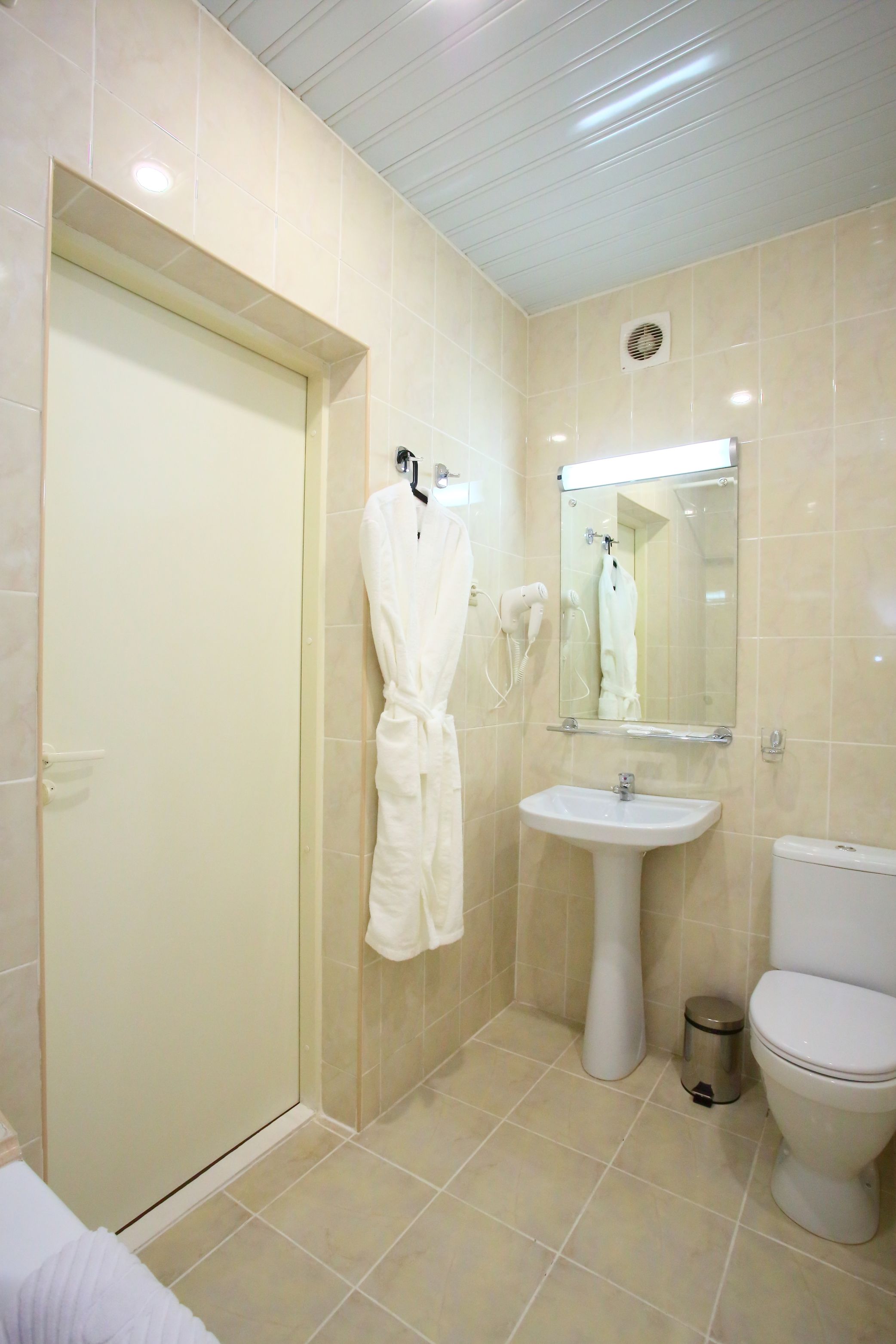Maksim Hotel