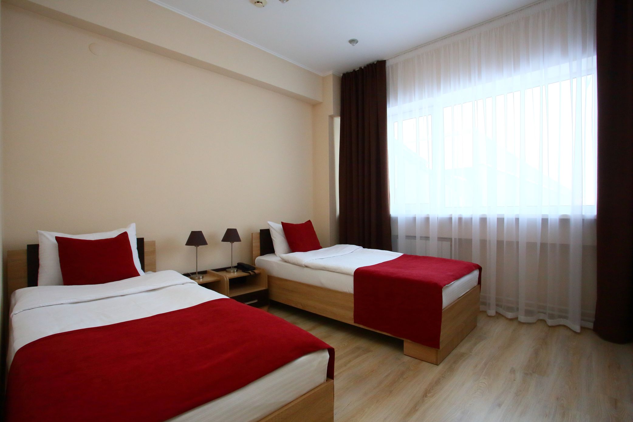 Maksim Hotel