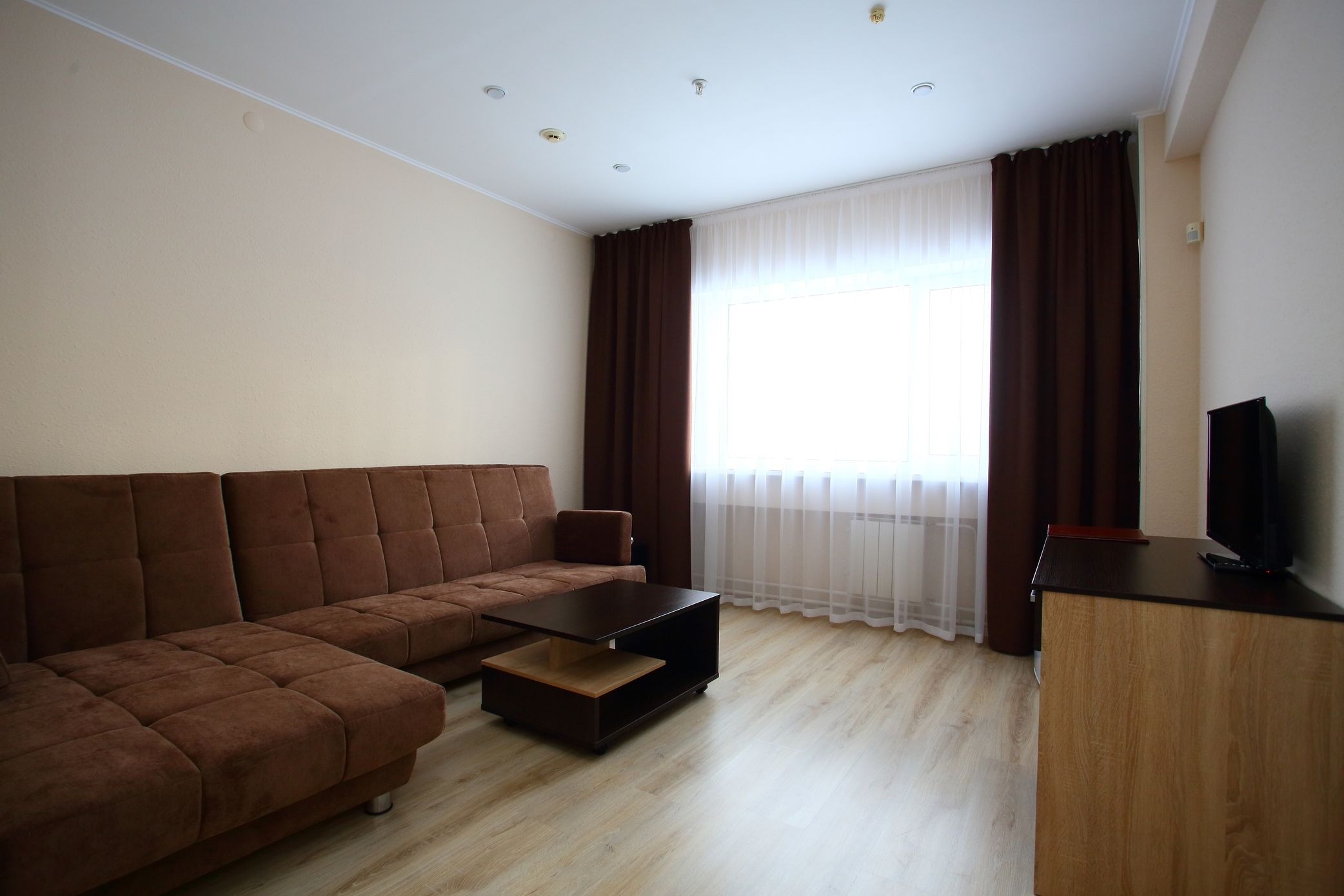 Maksim Hotel