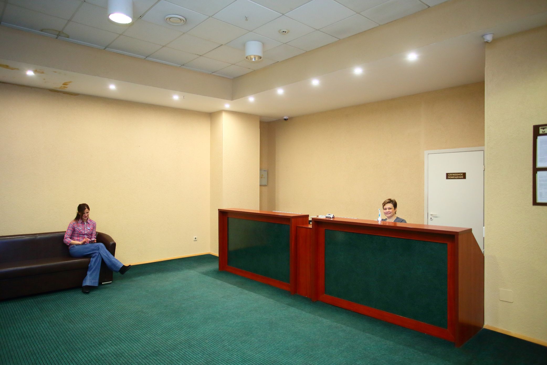 Maksim Hotel