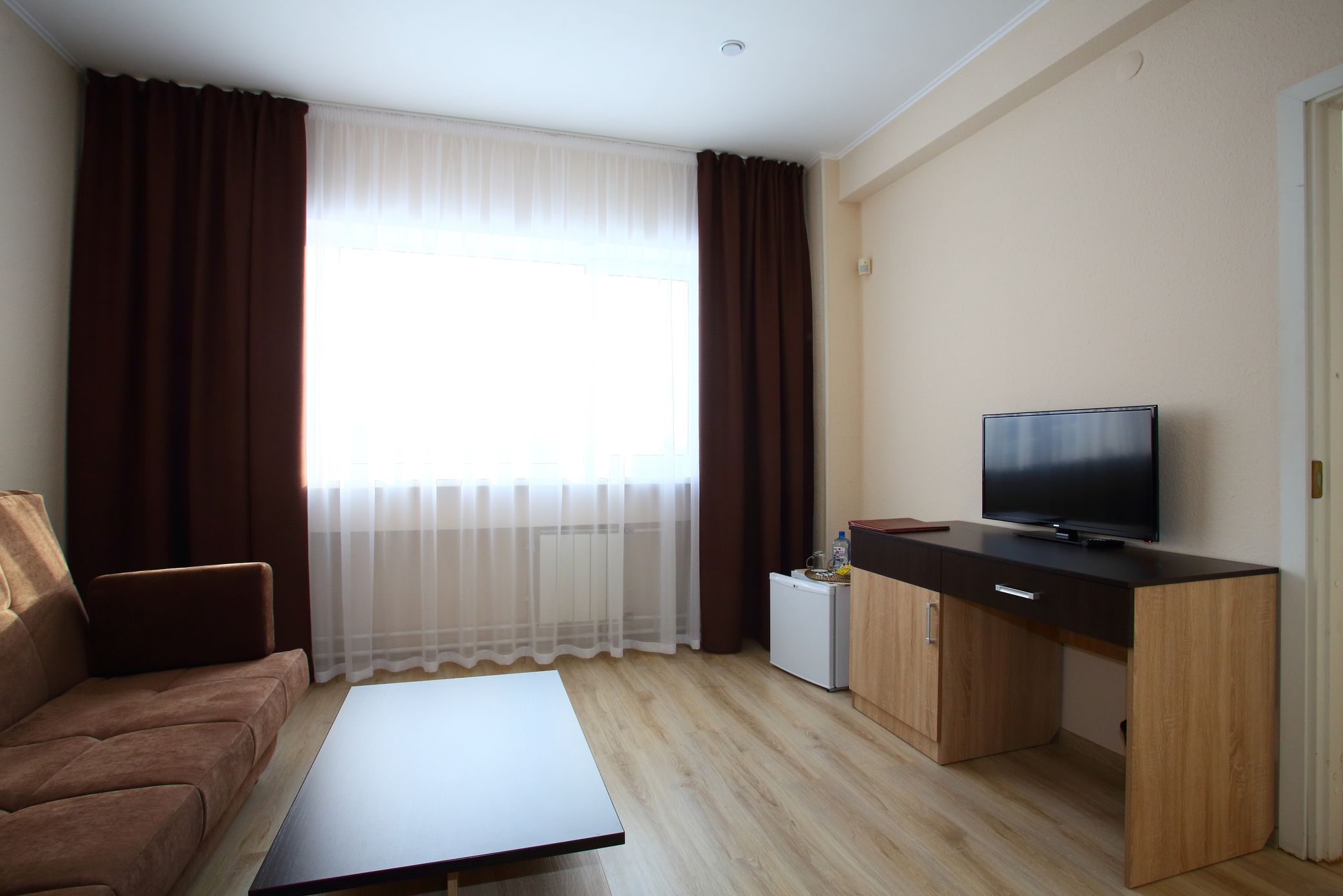 Maksim Hotel