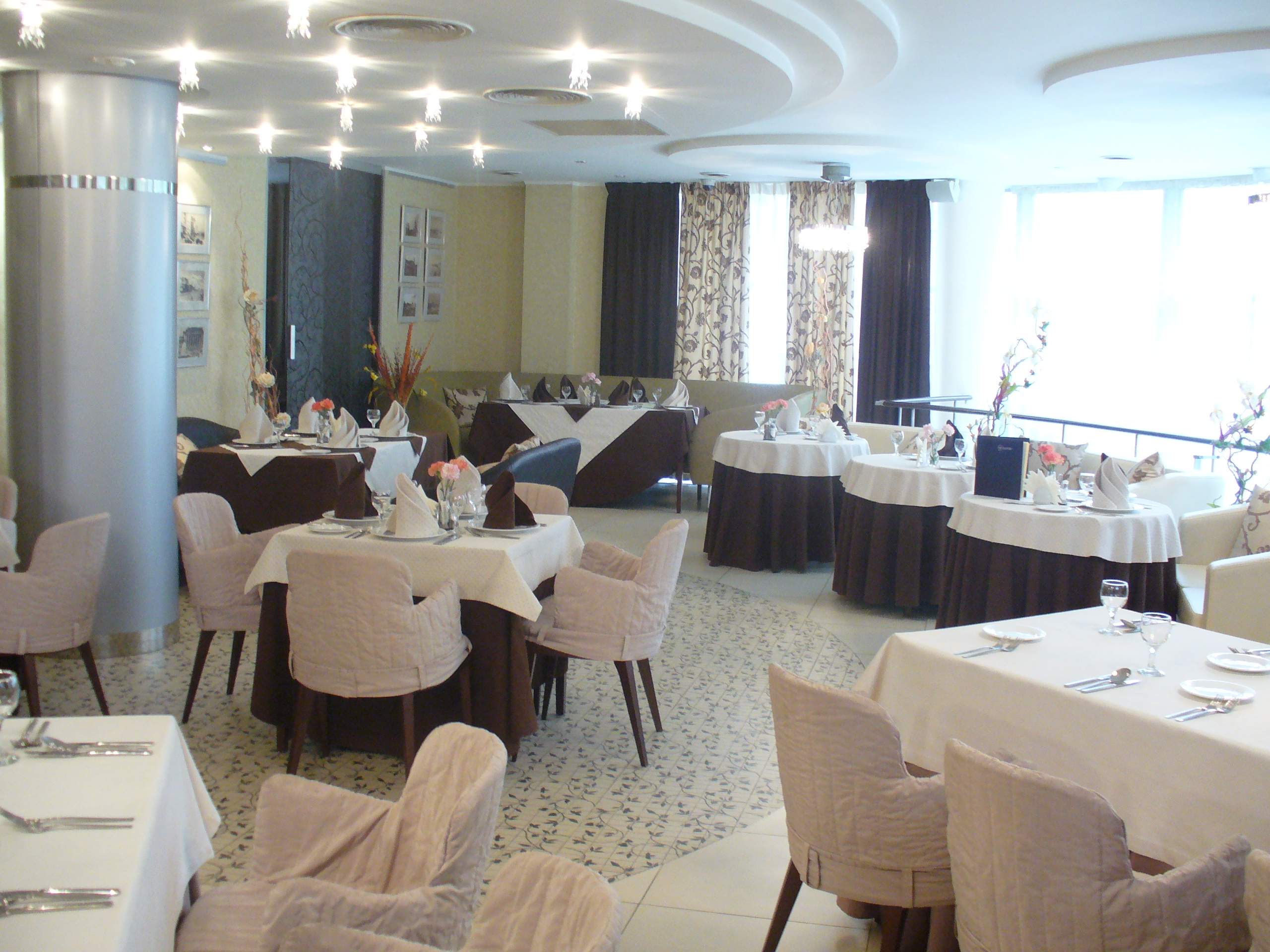 Vizavi Hotel