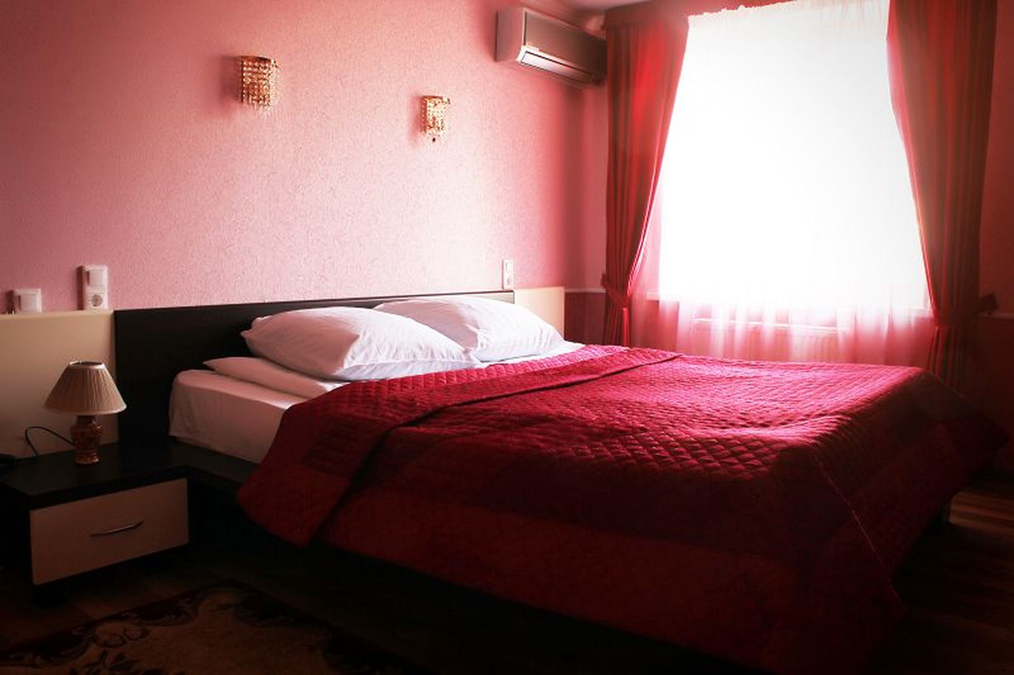 7 Nebo Hotel