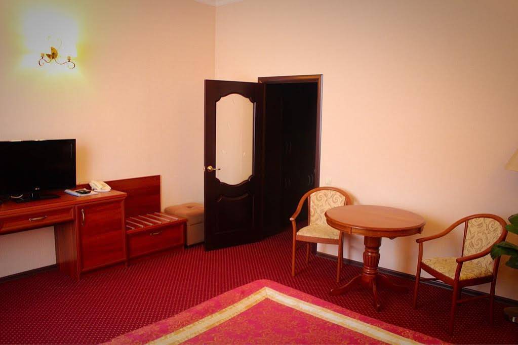 Hotel Gostiniy Dom