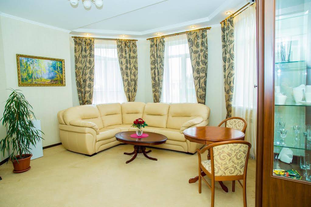 Hotel Gostiniy Dom