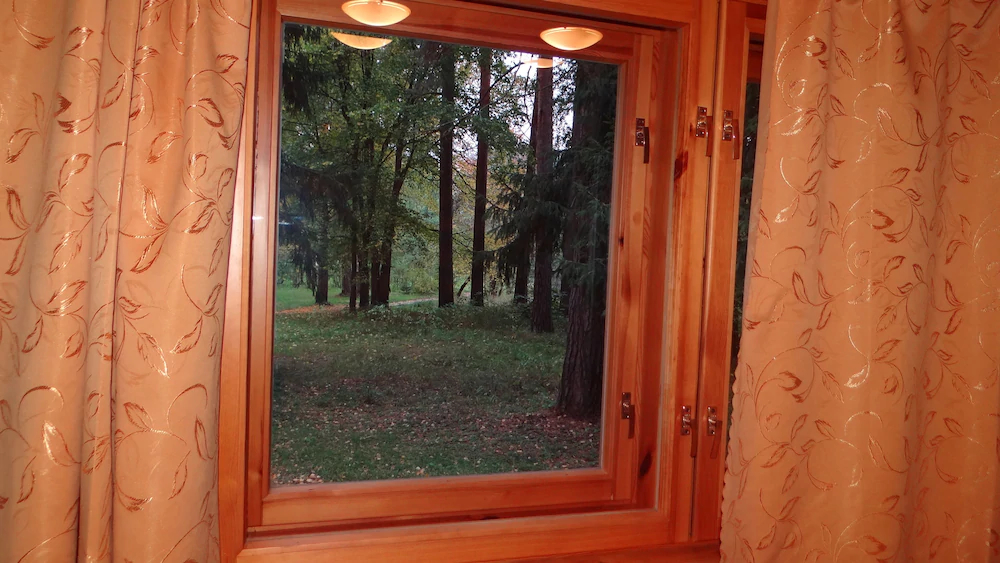 Guest Complex Silent Forest