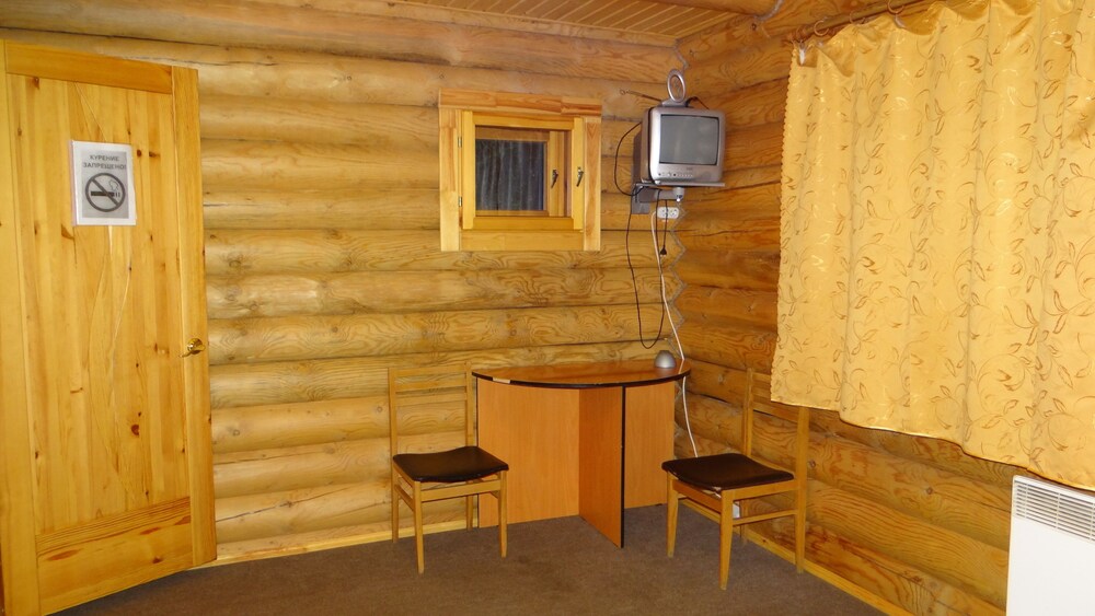 Guest Complex Silent Forest