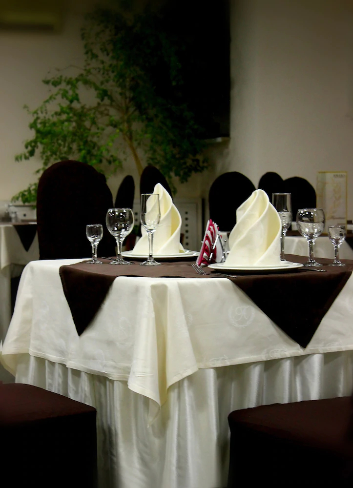 Amaks City Hotel