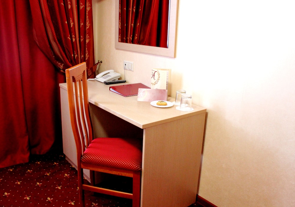 Amaks City Hotel