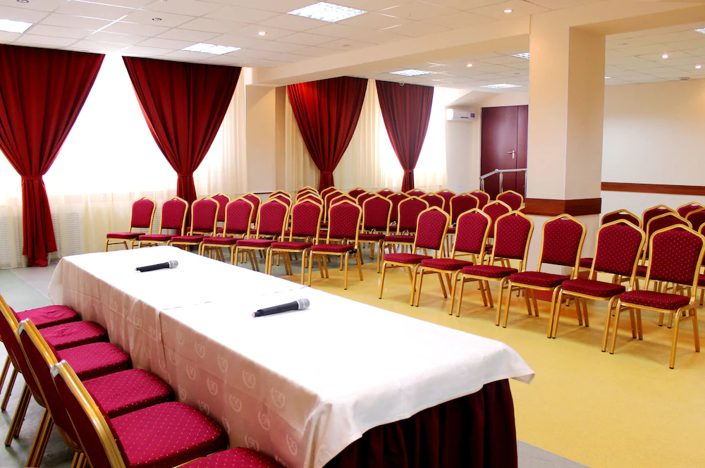 Amaks City Hotel