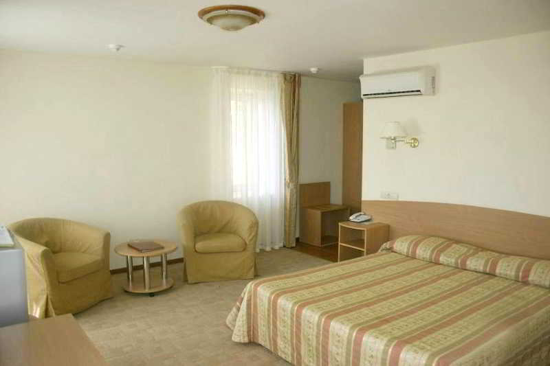 AMAKS Safar Hotel
