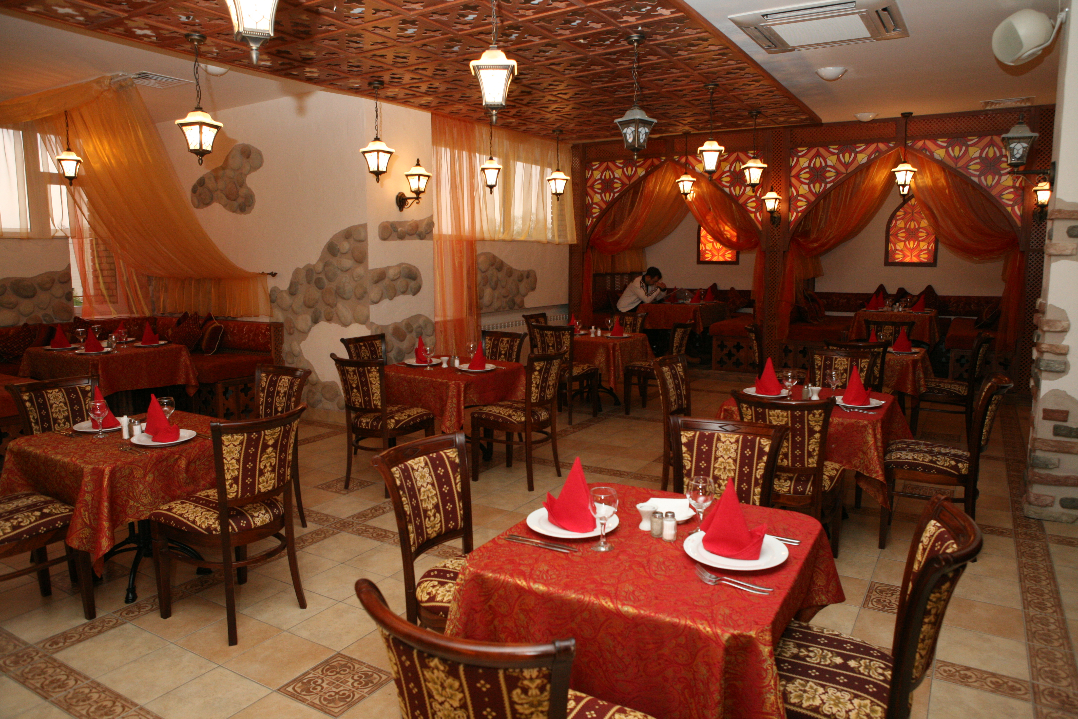 AMAKS Safar Hotel
