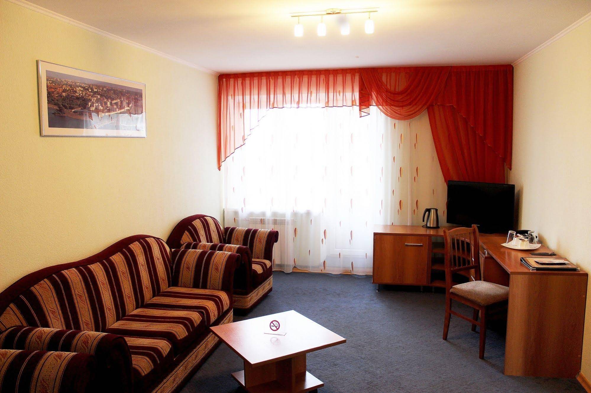 Aviator Hotel