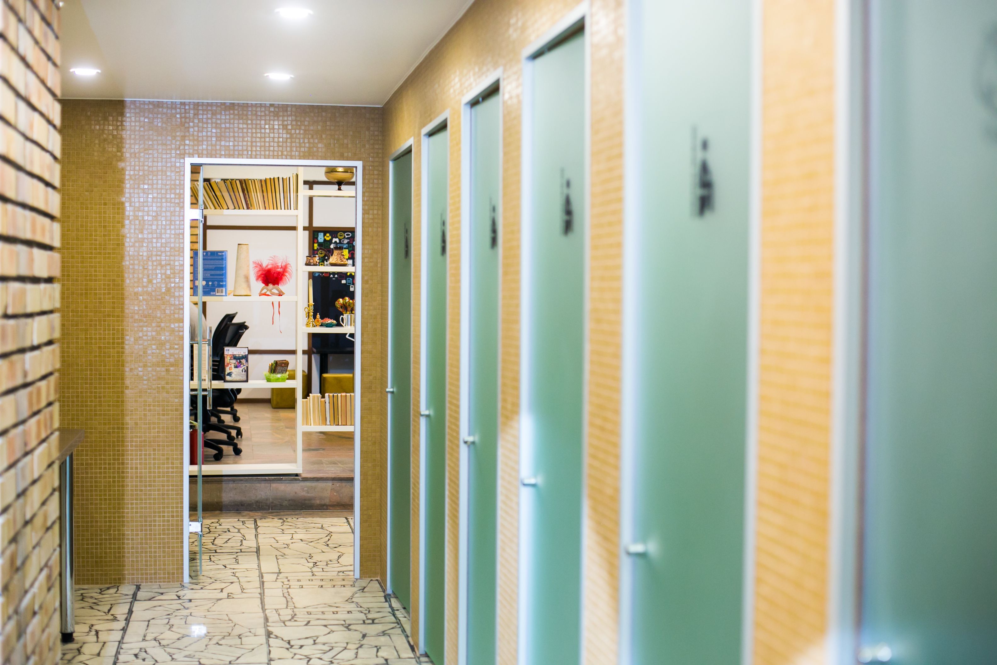 Capsule Hostel Capslock