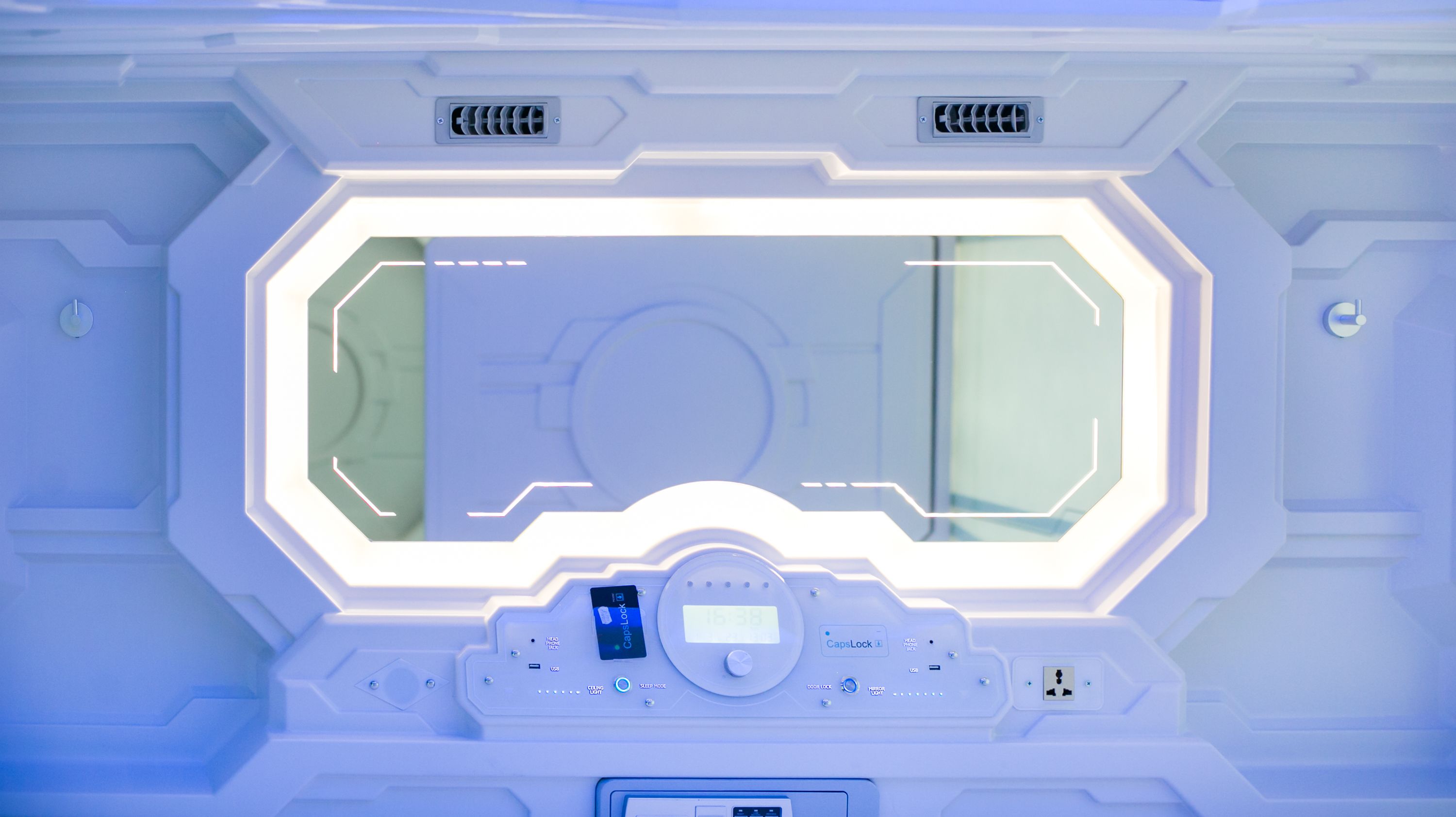 Capsule Hostel Capslock