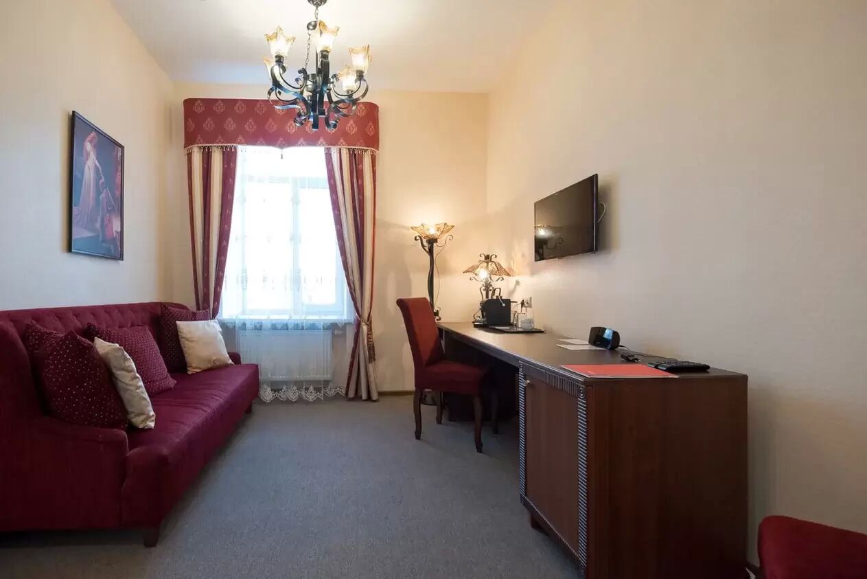 Don Kikhot Hotel