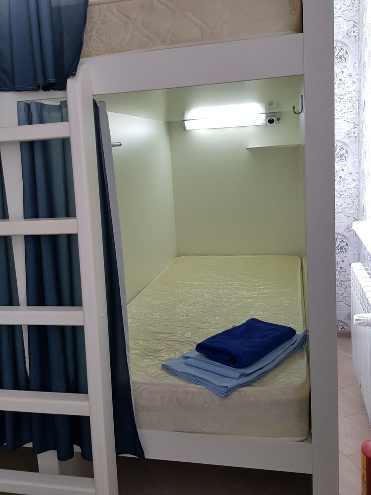 Hostel Friday